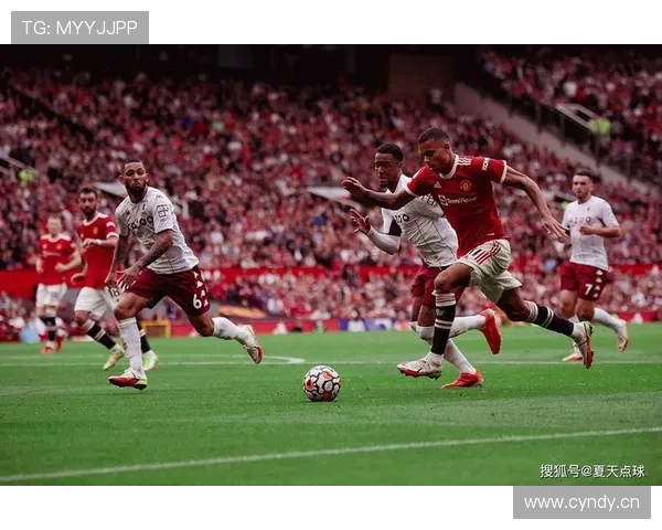 拜仁慕尼黑进球更多但进攻结构更单一,近期表现体现阶段性变化 拜仁慕尼黑进球更多但进攻结构更单一,近期表现体现阶段性变化